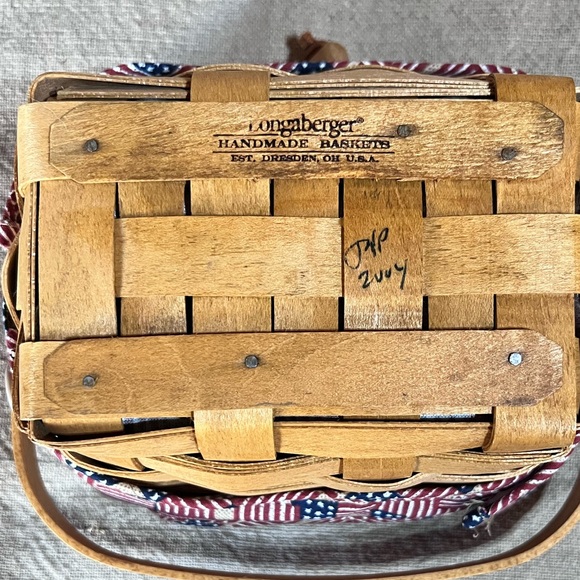 2004 Longaberger Kiddie Purse and Fabric Liner. - Picture 8 of 10